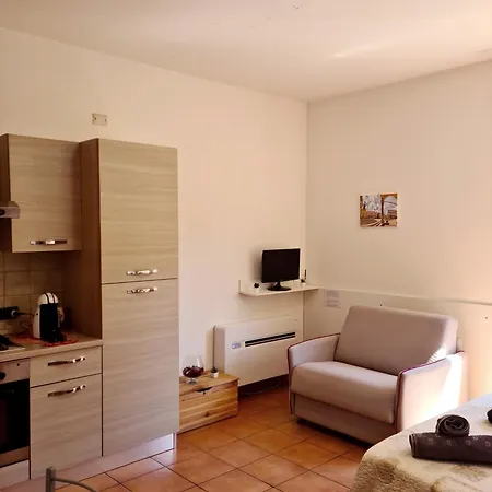 Ampio E Luminoso Monolocale *