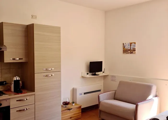 Ampio E Luminoso Monolocale *